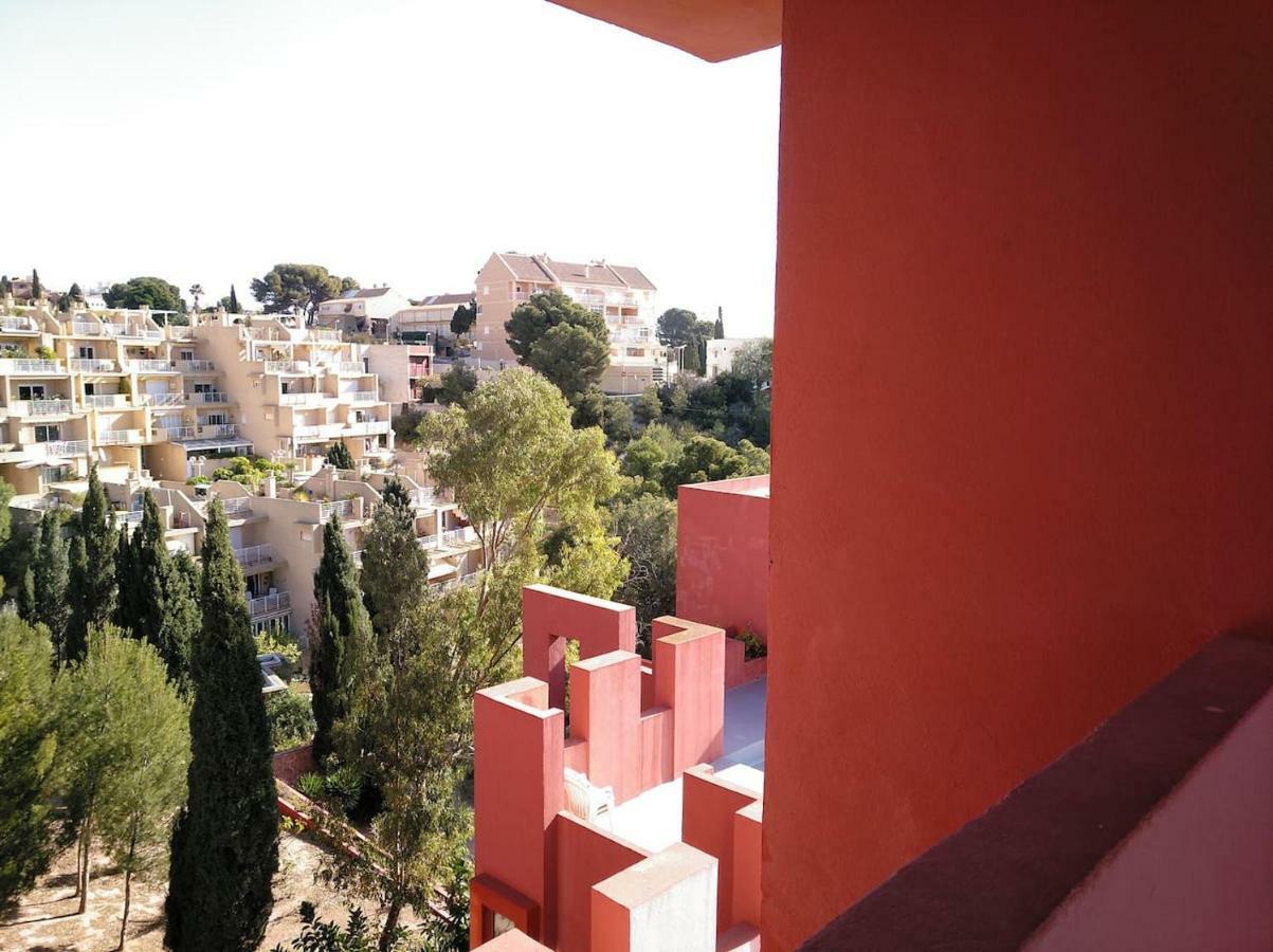 Estudio En La Muralla Roja Calp Exterior foto